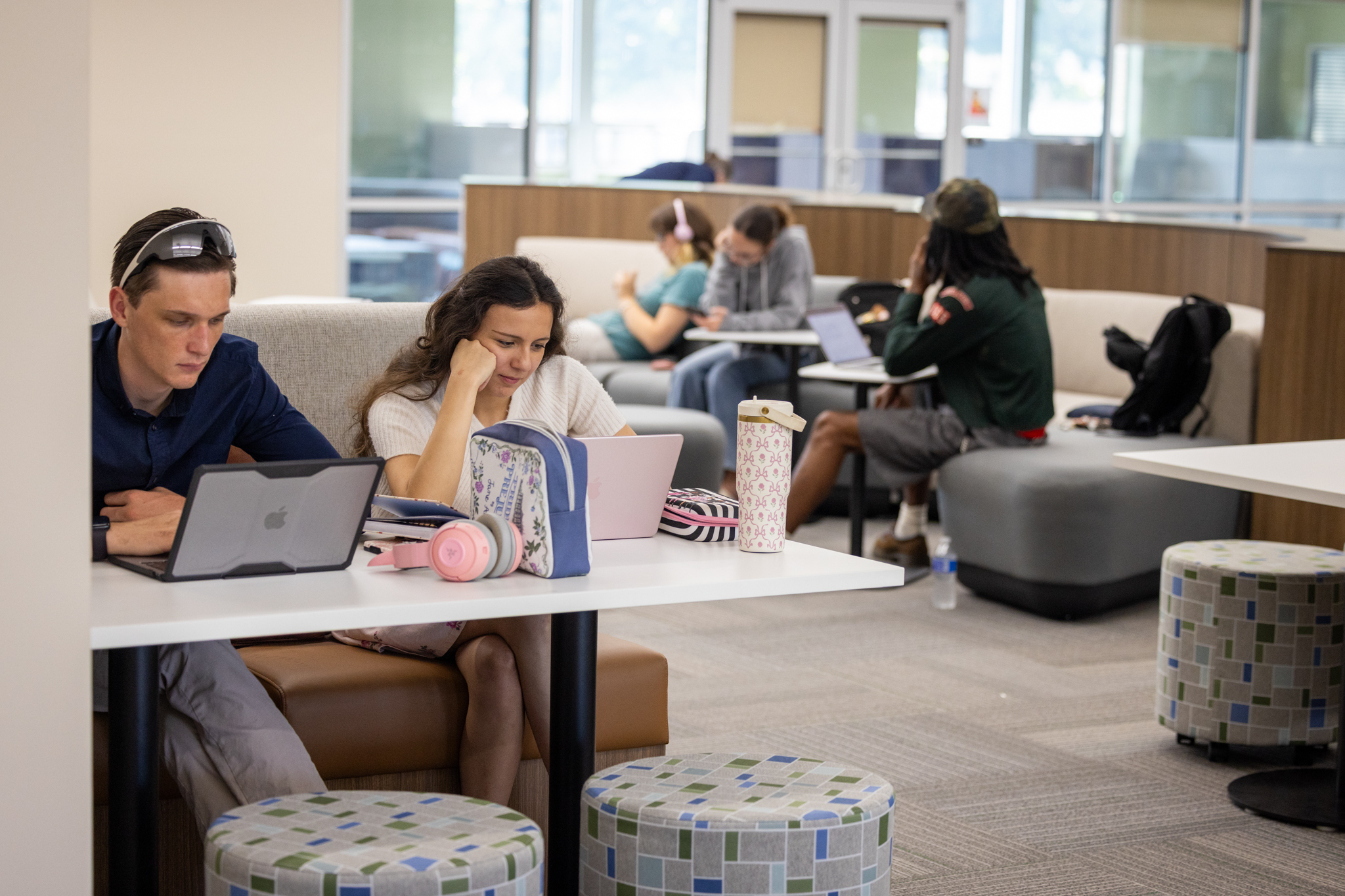 Students read and study in the newly renovated JSCC Learning Commons.