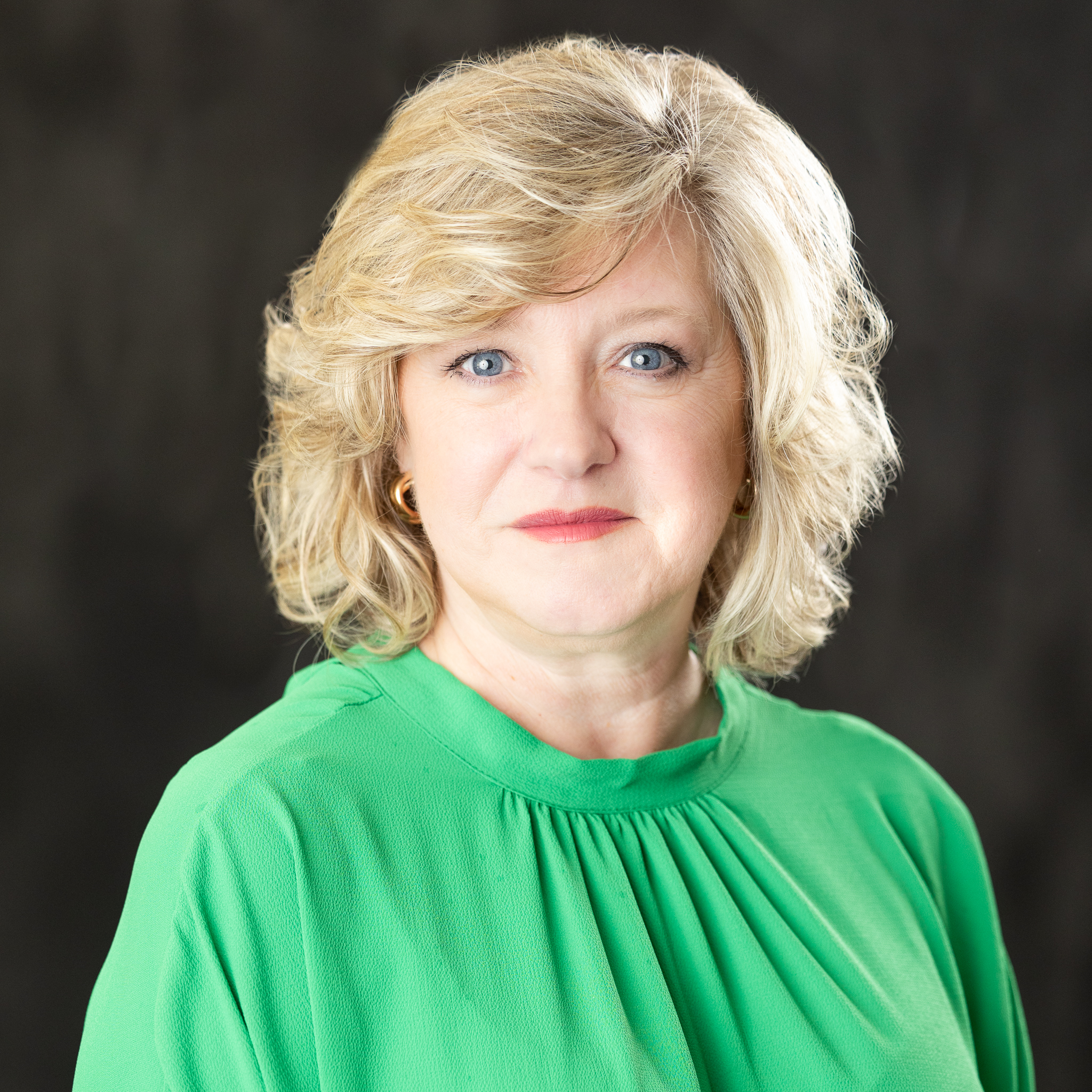 Kim Benson headshot