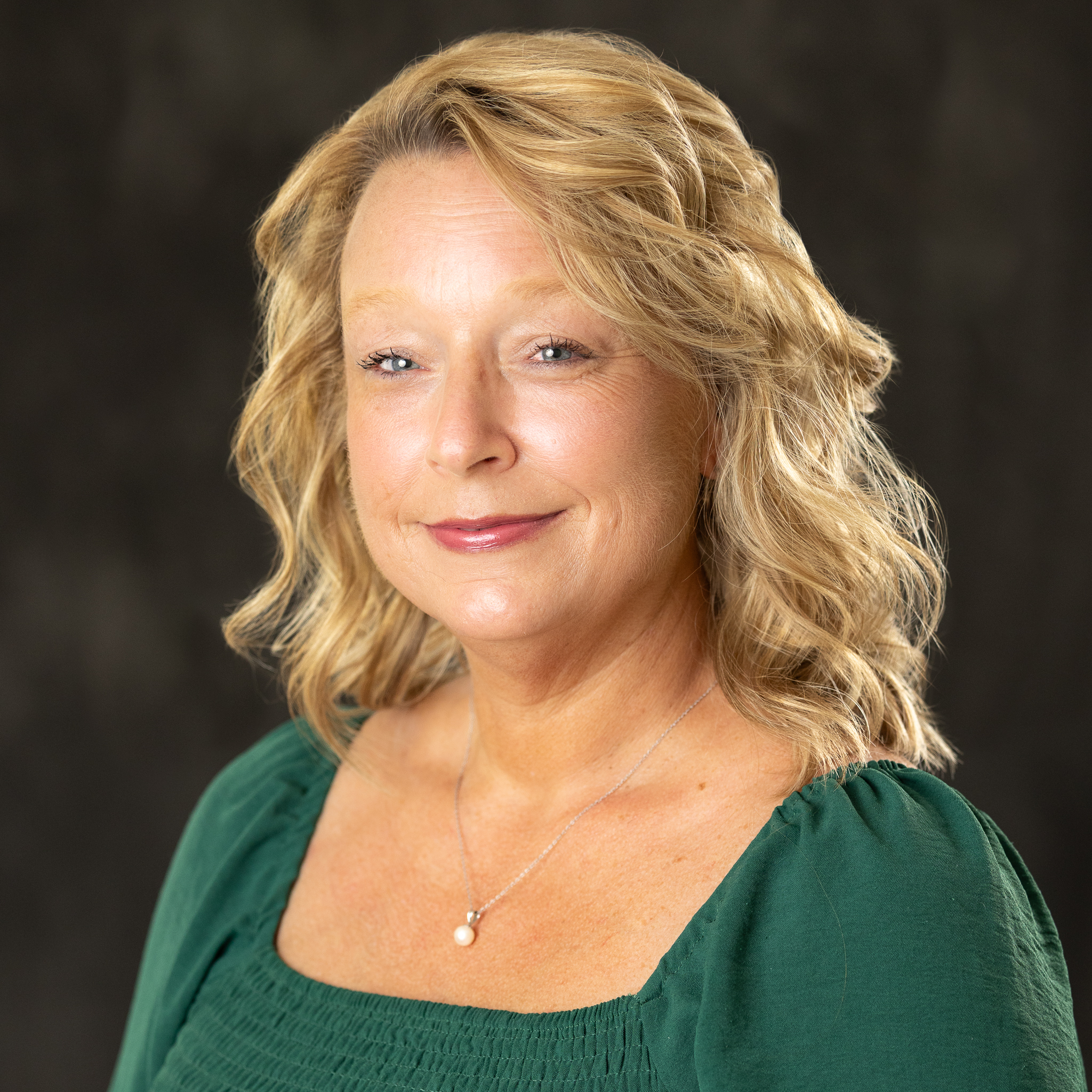 Shellie Kosark Headshot